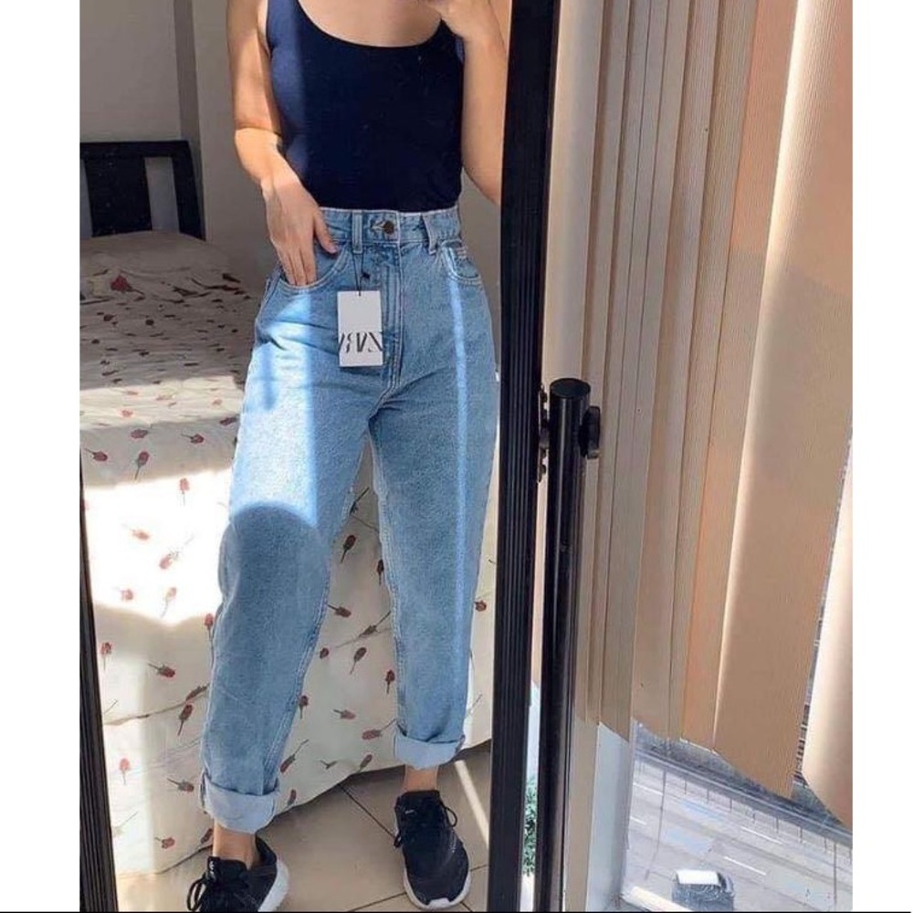 Light washed Mom Jeans